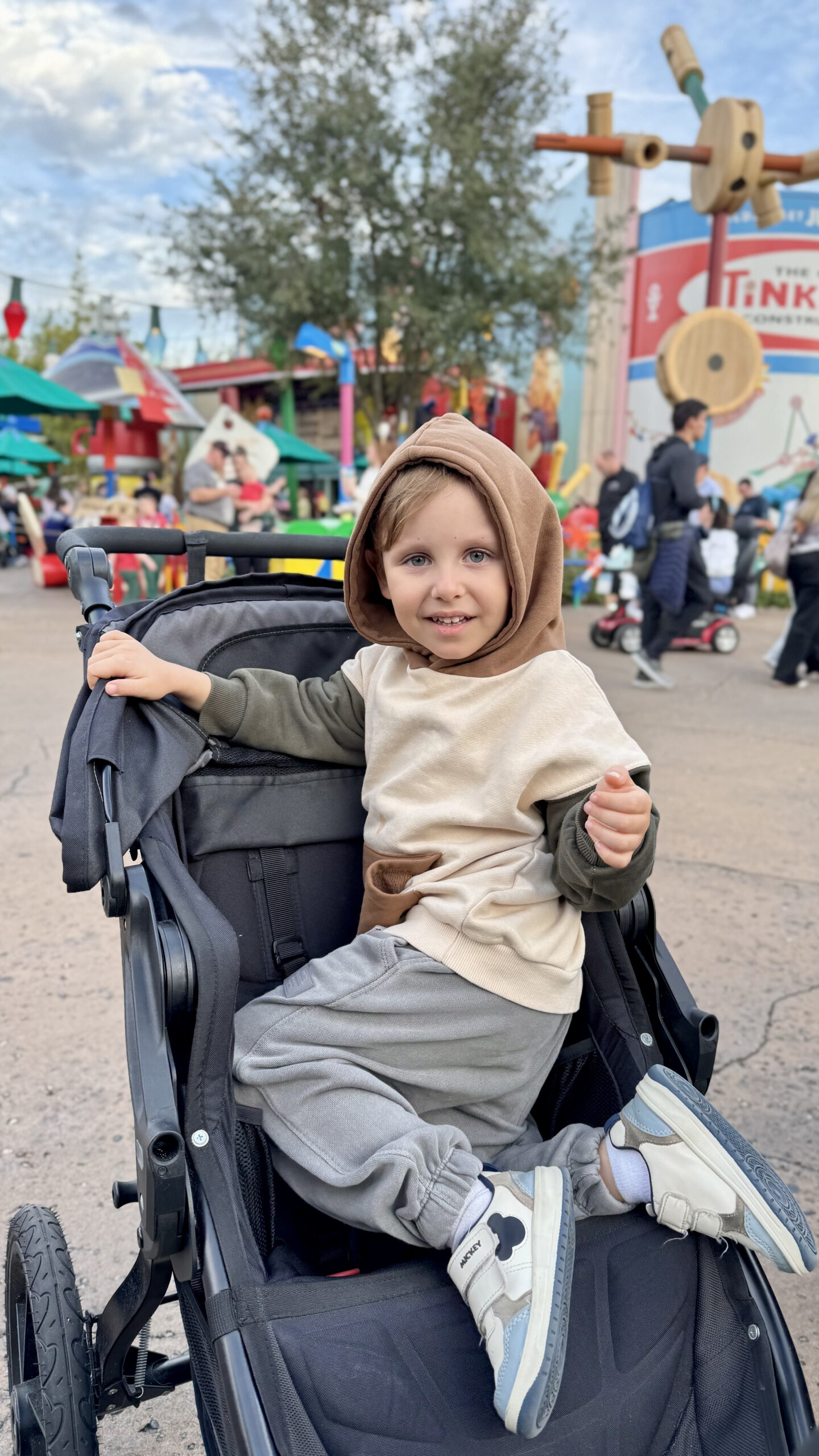 Sam no carrinho no Toy Story Land no Hollywood Studios Disney World Orlando